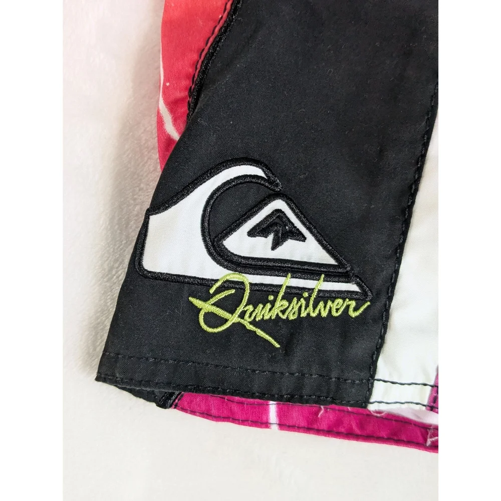 ❤️ Quicksilver Colorful Grid Swim Shorts